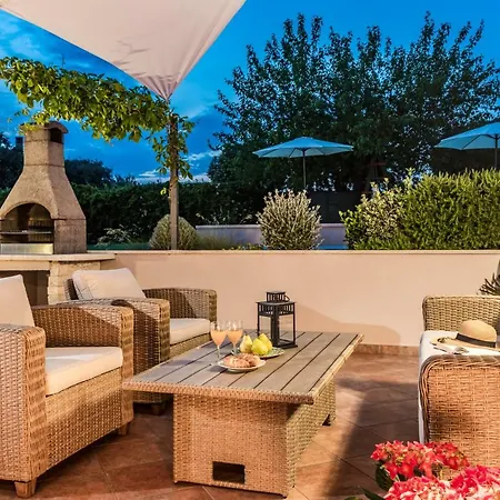 Casa Luigia Holiday home *